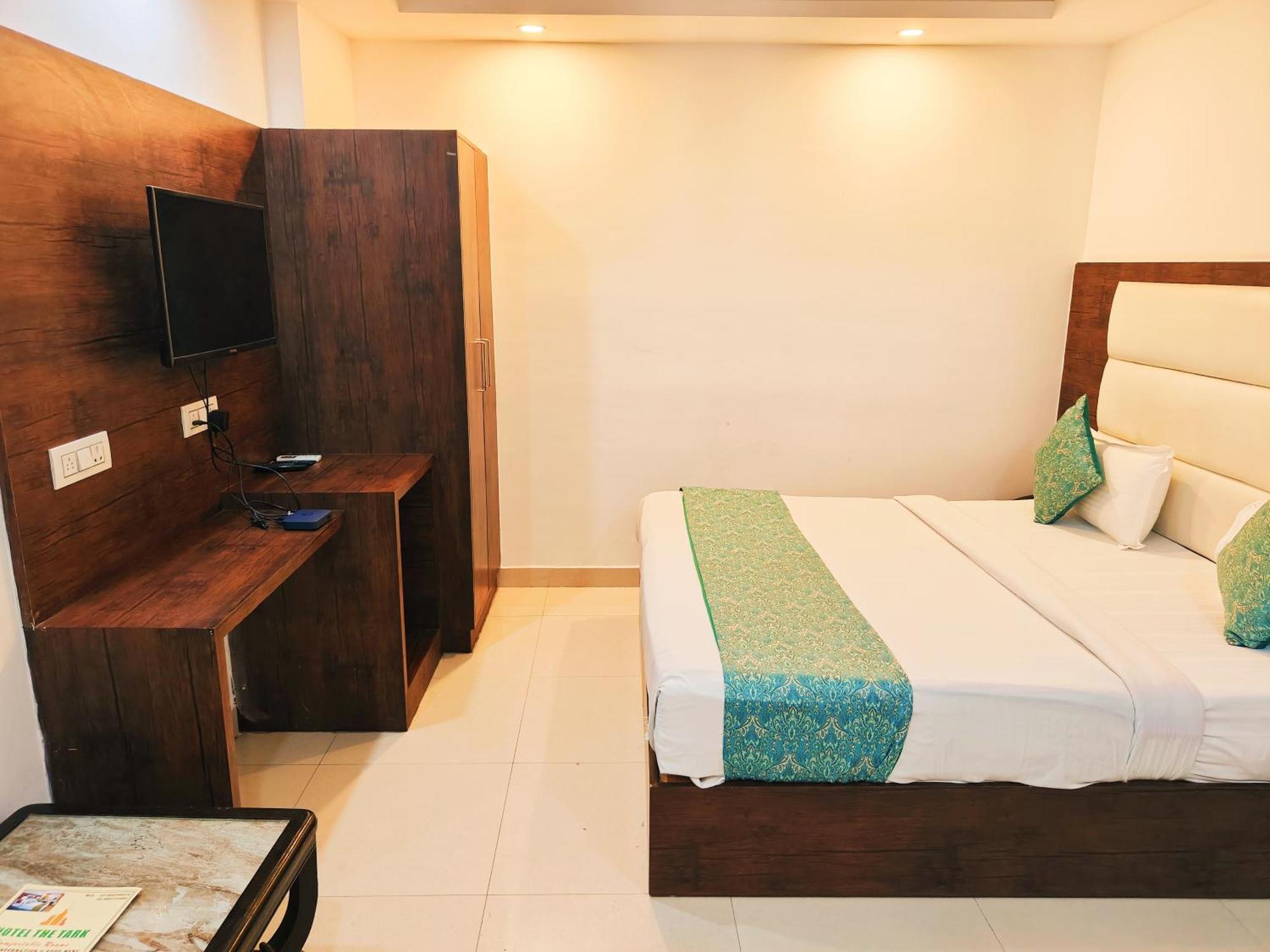 Hotel Grand Tela Near Igi Airport Delhi 4*