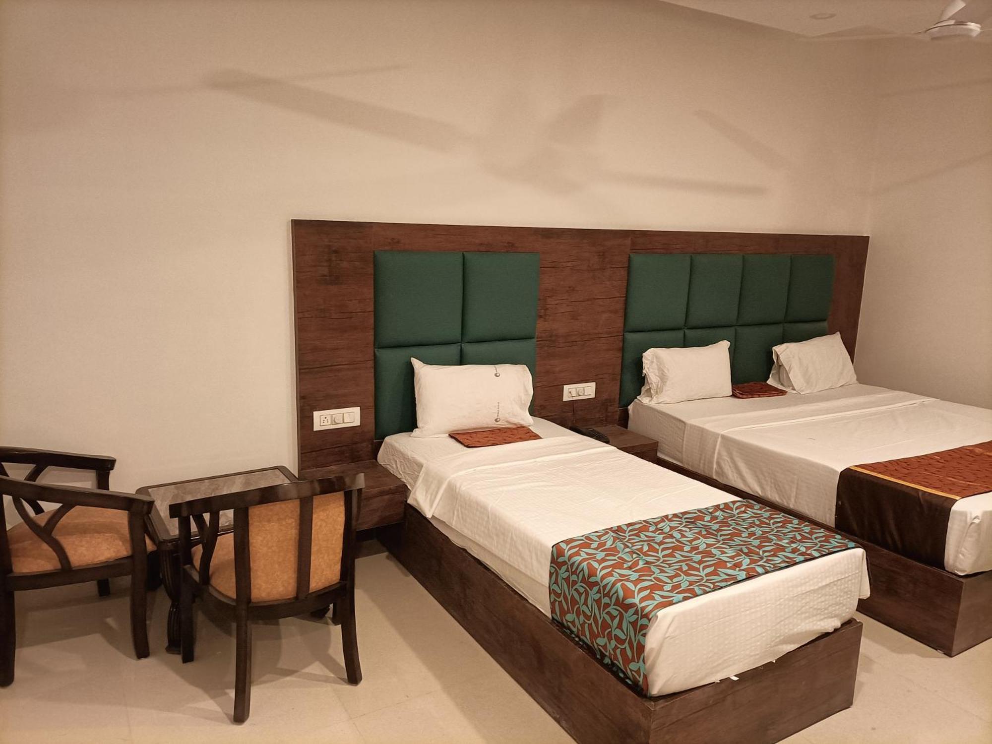 Grand Tela Near Igi Airport Delhi 4* New Delhi